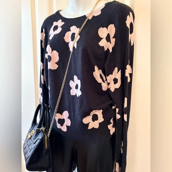 Sanctuary Black and Pink Sweater, size L - Picture 2 of 6